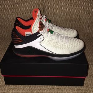 Air Jordan 32 Low “Gatorade”